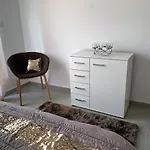Fl12 Apartament *